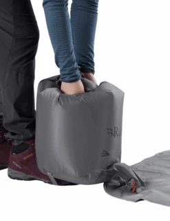 Matelas Rab Stratosphere 5.5 Regular 6 Matelas Rab Stratosphere 5.5 Regular -Équipement De Plein Air Matelas RAB Stratosphere5.5 sac pompe