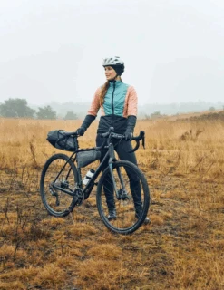 Sacoche De Cadre Vaude TrailFrame II 7 Sacoche De Cadre Vaude TrailFrame II -Équipement De Plein Air Sacoche BikePacking VAUDE TrailFrame 15962 0510 vue ambiance