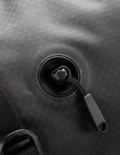 Sacoche De Selle Ortlieb BikePacking QR 13 -Équipement De Plein Air Sacoche Bikepacking ORTLIEB Saddle 13QR F9903 vue valve