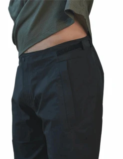 Surpantalon Imperméable Poc Motion Rain Homme 6 Surpantalon Imperméable Poc Motion Rain Homme -Équipement De Plein Air Surpantalon POC MotionRain Homme 52325 1002 vue ceinture2