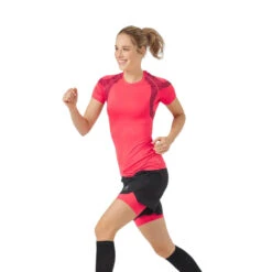 T-Shirt De Running Odlo Active Spine 2.0 Manches Courtes Femme -Équipement De Plein Air T Shirt Running Odlo Active Spine 2.0 Femme Rose vue portee face