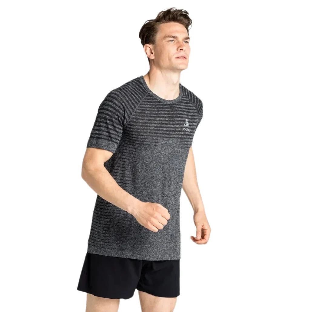 T-Shirt De Running Odlo Essential Seamless Manches Courtes Homme 3 T-Shirt De Running Odlo Essential Seamless Manches Courtes Homme – Image 3