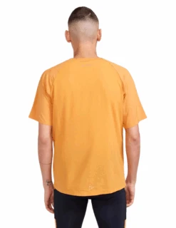 T-Shirt De Running Craft Pro Trail Manches Courtes Homme -Équipement De Plein Air T shirt Runnning CRAFT Pro Trail Homme CO1913152 574000 vue porte dos